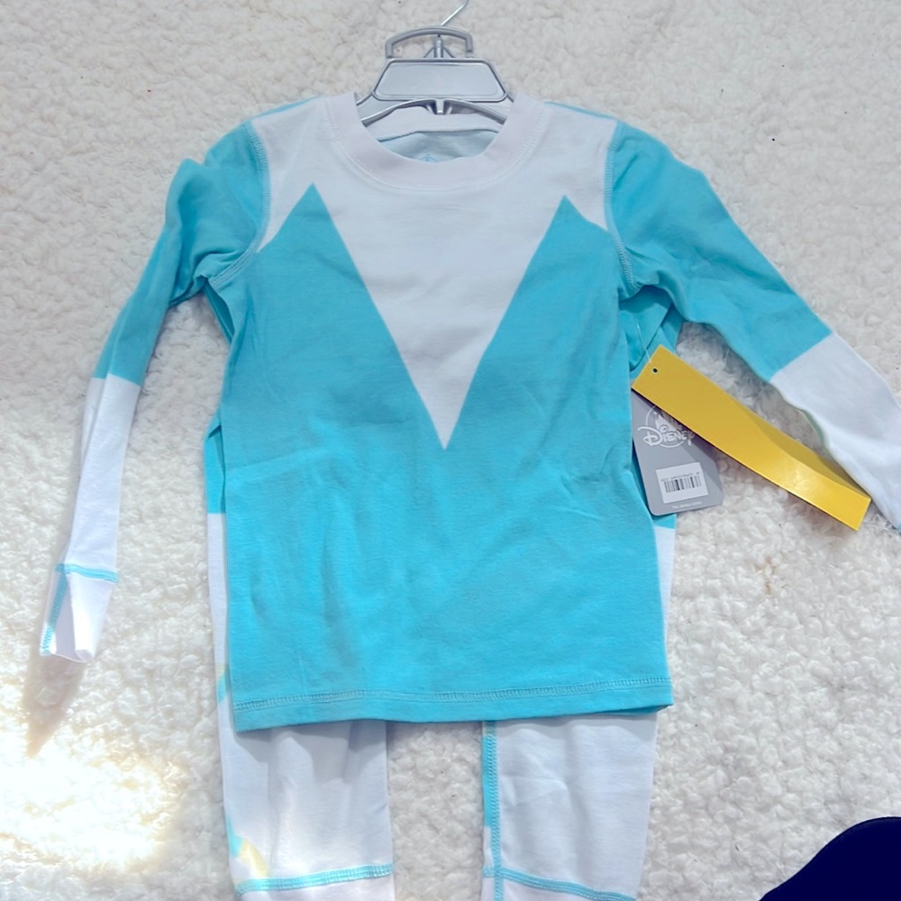 Freez from the incredibles pjs blue & white